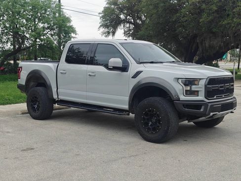 Used 2017 Ford F150 Raptor w/ Equipment Group 802A Luxury AWD/4WD image 2