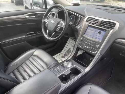 Used 2019 Ford Fusion SEL FWD image 24