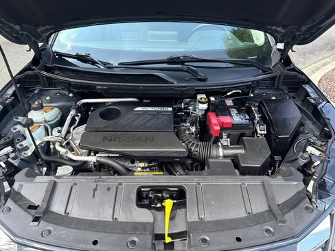 Certified 2025 Nissan Rogue SV FWD image 43