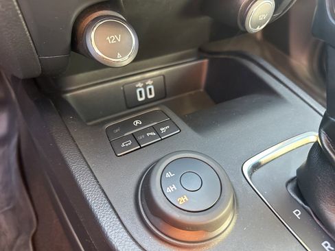 Used 2019 Ford Ranger Lariat w/ Equipment Group 501A Mid image 27