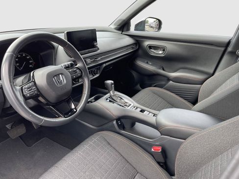 Used 2024 Honda HR-V Sport image 4