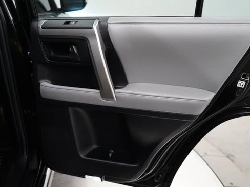 Used 2013 Toyota 4Runner SR5 w/ Premium Pkg AWD/4WD image 46