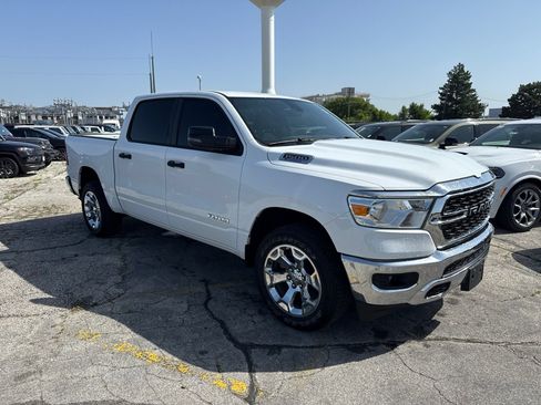 Used 2023 RAM 1500 Big Horn AWD/4WD image 4