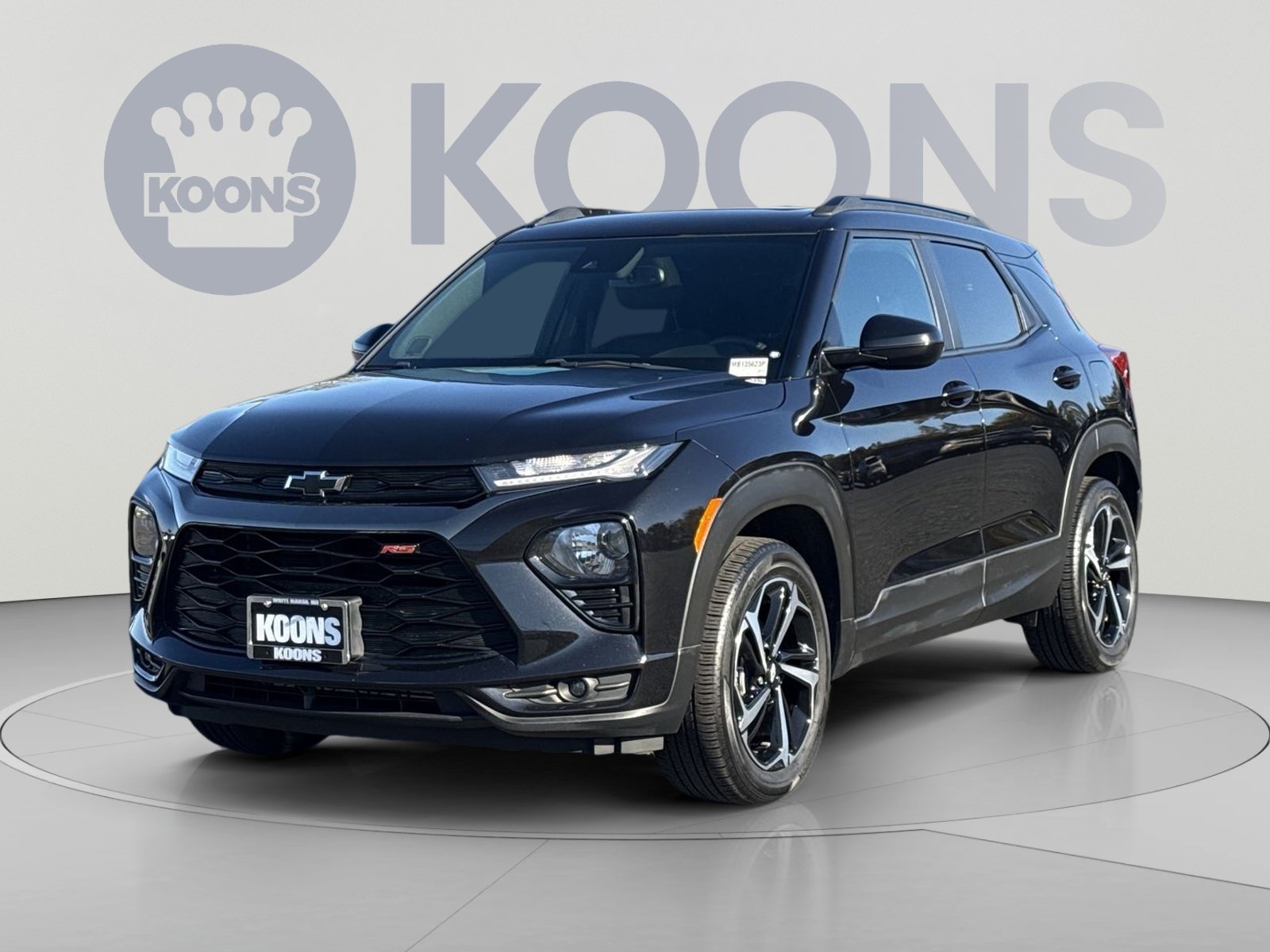 Used 2021 Chevrolet TrailBlazer RS w/ Sun and Liftgate Package AWD/4WD image 1