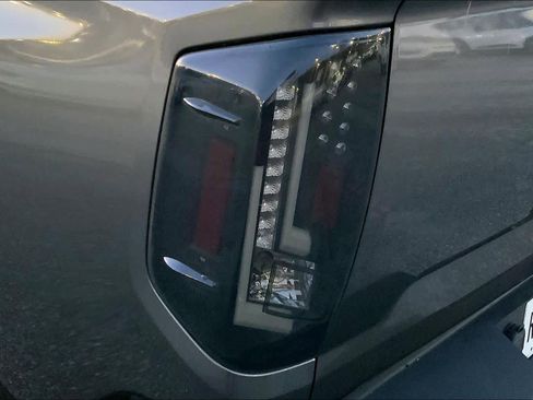 Used 2016 Toyota Tundra Limited image 27