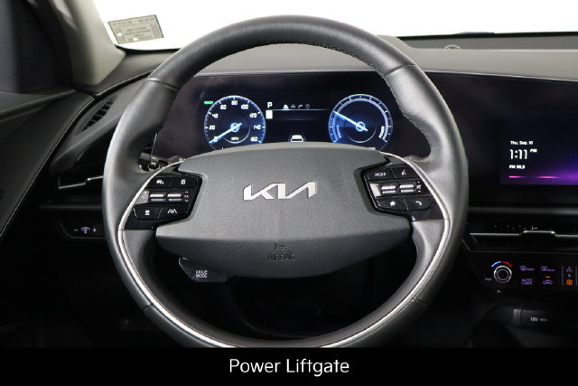 Certified 2023 Kia Niro Wave FWD image 7