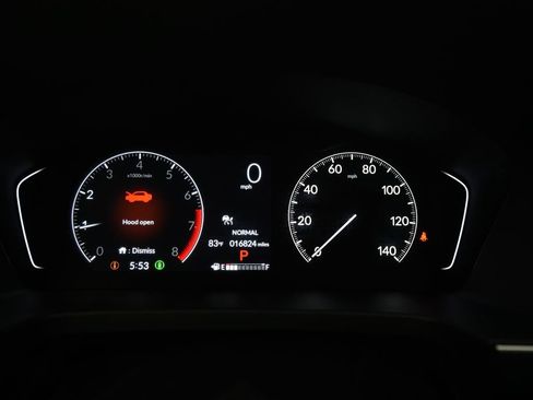 Certified 2025 Honda Pilot Touring image 2