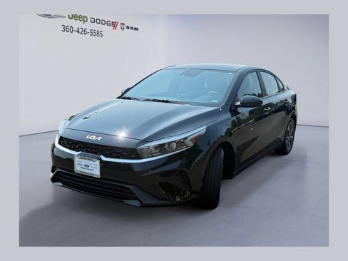 Used 2024 Kia Forte LXS FWD image 1