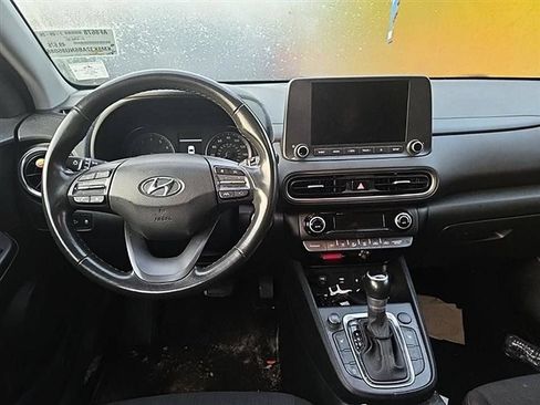 Used 2022 Hyundai Kona SEL w/ Convenience Package FWD image 8
