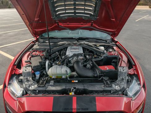 Used 2020 Ford Mustang Shelby GT500 w/ Carbon Fiber Track Pack image 15