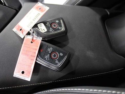 Used 2023 Chevrolet Corvette Stingray Preferred Cpe w/ 2LT RWD image 16