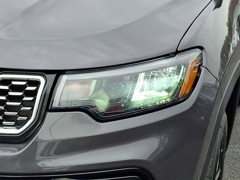 Certified 2024 Jeep Compass Limited image 11