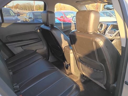 Used 2016 Chevrolet Equinox LTZ w/ Enhanced Convenience Package image 18