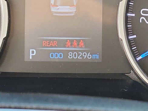 Used 2022 Toyota RAV4 XLE image 20