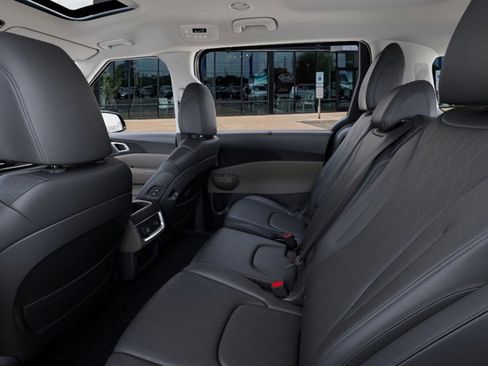 New 2026 Kia Carnival SX image 18