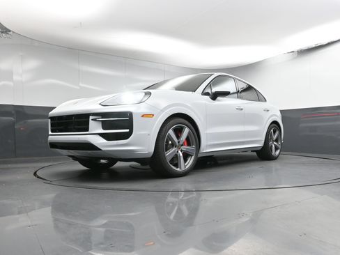 Certified 2026 Porsche Cayenne S image 29