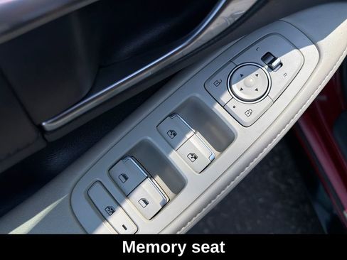 Used 2023 Hyundai Sonata Limited FWD image 14