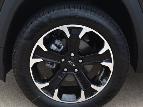 New 2026 Chevrolet Equinox LT w/ LPO, Floor Liner Package FWD image 10