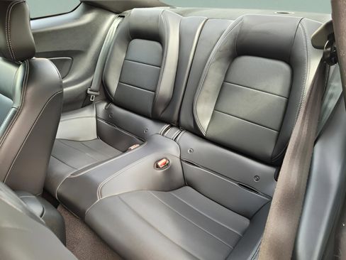 Used 2023 Ford Mustang Premium image 7