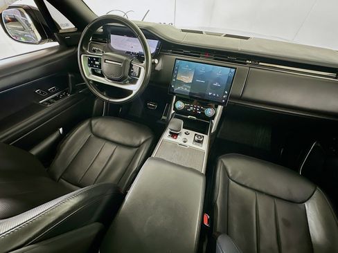 Used 2023 Land Rover Range Rover SE AWD/4WD image 18