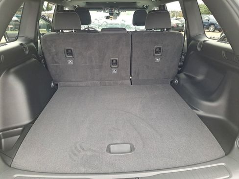 New 2025 Jeep Grand Cherokee Laredo X image 11