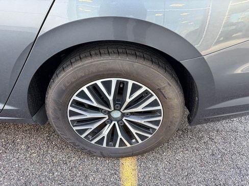 Used 2019 Volkswagen Jetta SEL FWD image 15