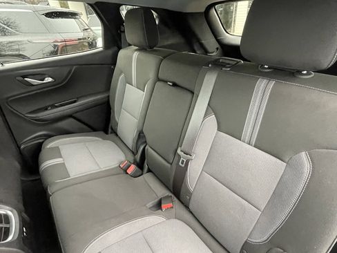 Used 2025 Chevrolet Blazer LT image 23