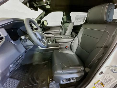 New 2026 Toyota Tundra Limited image 9