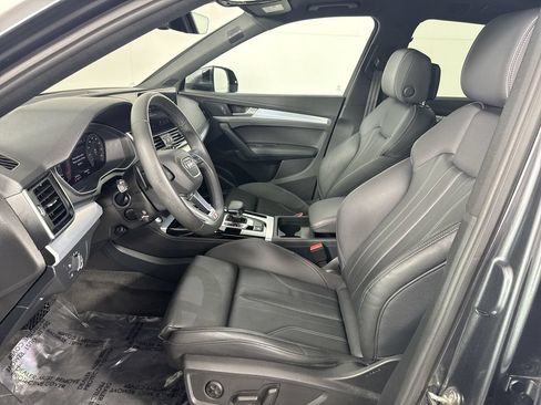 Used 2024 Audi Q5 2.0T Premium Plus w/ Premium Plus Package AWD/4WD image 10