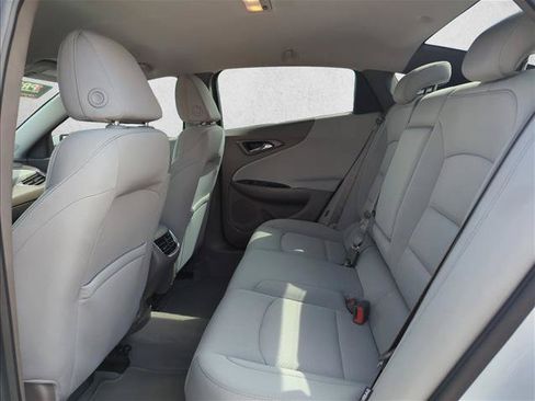 Used 2019 Chevrolet Malibu LT w/ Driver Confidence Package II FWD image 19