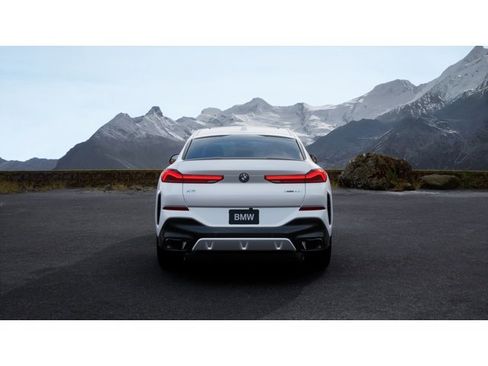 New 2026 BMW X6 xDrive40i w/ Executive Package image 5