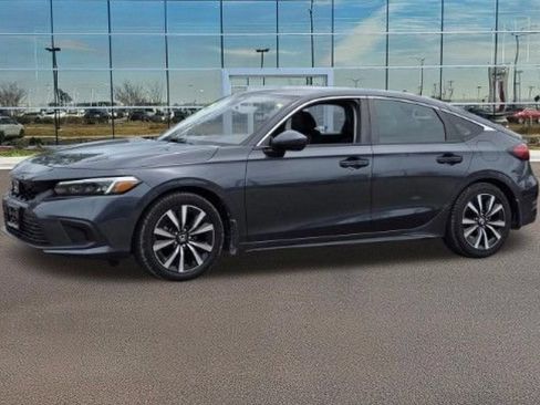 Used 2023 Honda Civic EX-L image 3