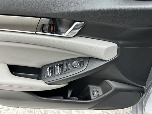 Used 2019 Honda Accord LX image 13