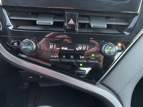 Used 2024 Toyota Camry LE image 22