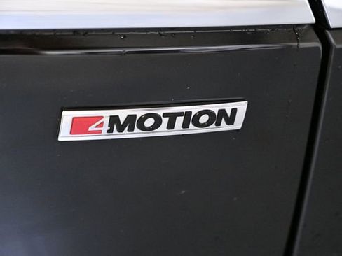 Used 2022 Volkswagen Atlas SEL Premium image 12