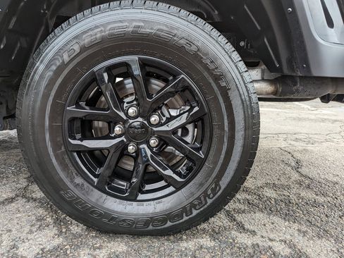 Used 2022 Jeep Gladiator Sport image 42