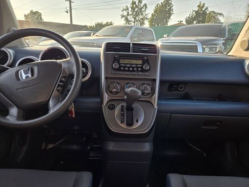 Used 2004 Honda Element EX image 18