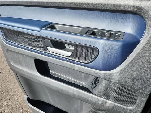 New 2025 Volkswagen ID. Buzz Pro S image 6