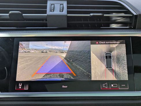 Certified 2024 Audi Q3 2.0T Premium Plus w/ Premium Plus Package image 17