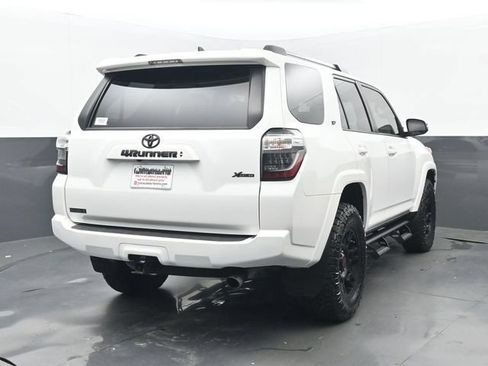 Used 2023 Toyota 4Runner SR5 Premium w/ Moonroof Package AWD/4WD image 38