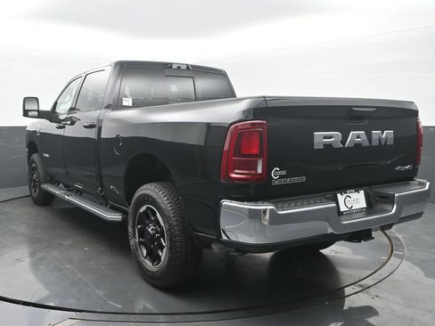 Used 2025 RAM 2500 Laramie AWD/4WD image 4