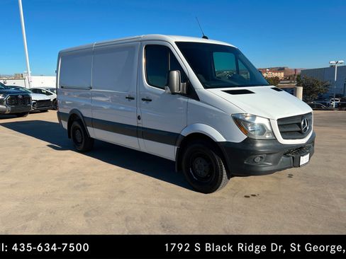 Used 2016 Mercedes-Benz Sprinter 2500 image 7