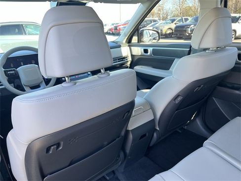 Used 2025 Hyundai Santa Fe SEL image 34