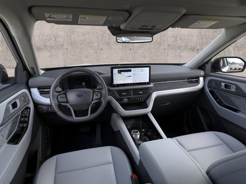 New 2026 Ford Explorer Platinum AWD/4WD image 9
