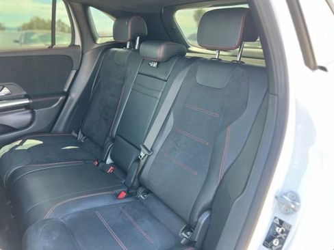 Used 2022 Mercedes-Benz GLA 35 AMG 4MATIC image 17