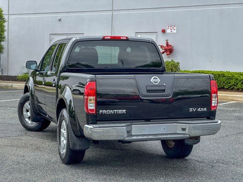 Used 2012 Nissan Frontier SV w/ SV Premium Utility Pkg AWD/4WD image 13