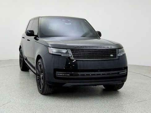 Certified 2024 Land Rover Range Rover Autobiography image 2