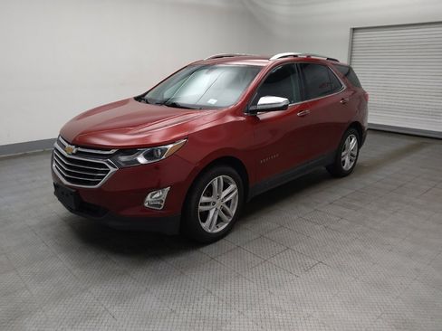 Used 2019 Chevrolet Equinox Premier FWD image 2