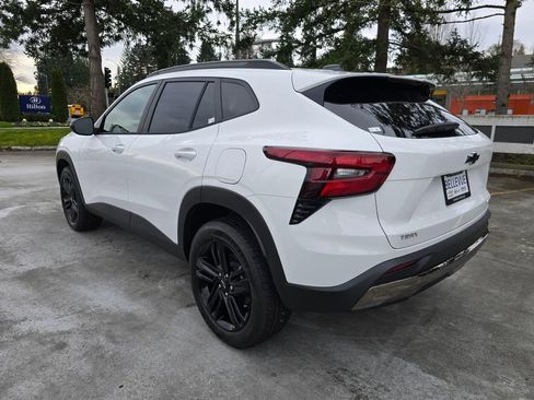 New 2026 Chevrolet Trax ACTIV image 3