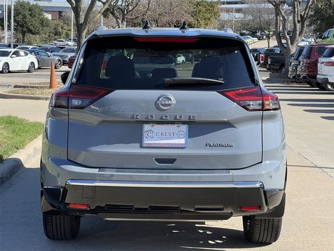 Certified 2025 Nissan Rogue Platinum w/ Tech Package image 5